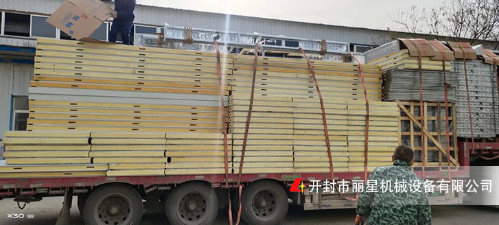 麗星機(jī)械發(fā)貨兩套設(shè)備，裝車(chē)現(xiàn)場(chǎng)圖片