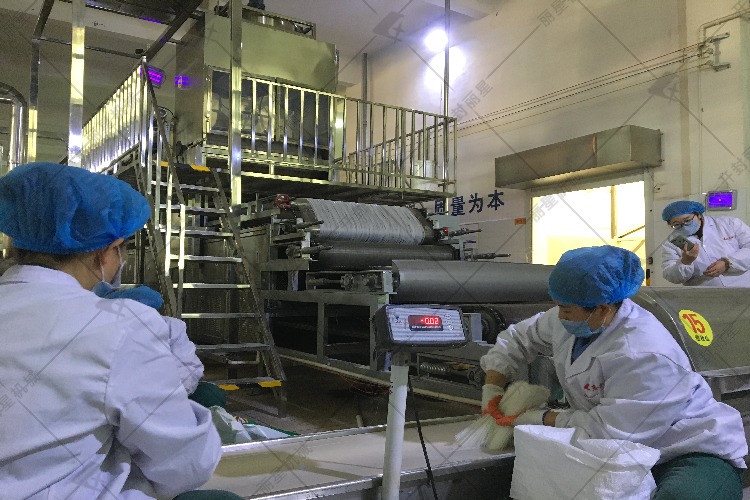 一臺涂布鋪漿式粉條機都可加工哪些產品？