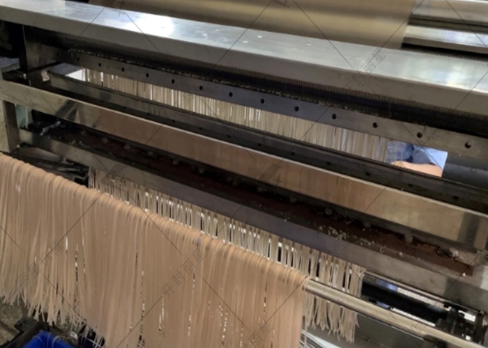 制作紅薯粉絲粉條？紅薯淀粉加工設備與粉絲粉條機來幫你