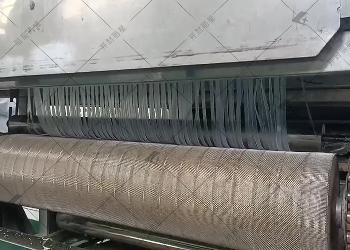 紅薯粉到粉條需多少工序?全自動粉條粉絲生產(chǎn)線能實現(xiàn)3小時粉條粉絲成型嗎?