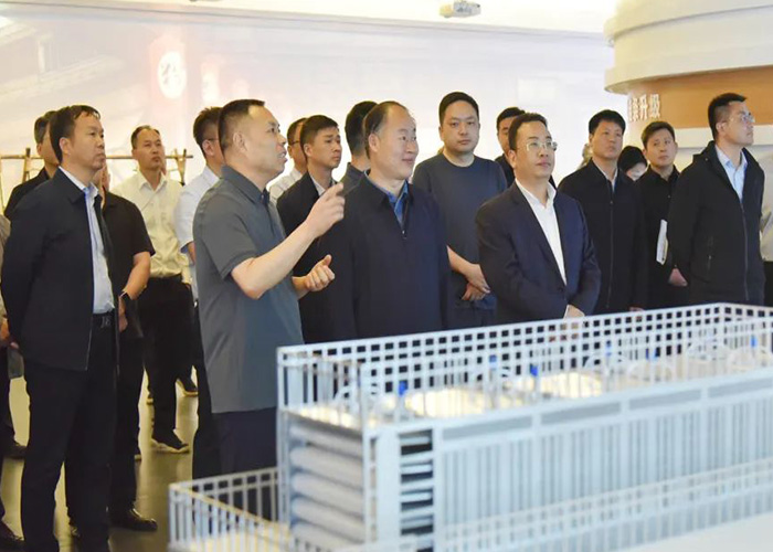 產業聯動謀發展：襄城考察團赴麗星調研